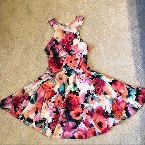 Floral dress, size small